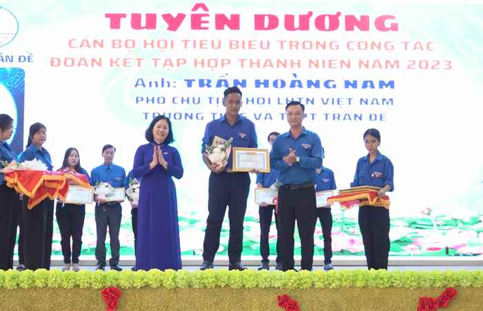 Trần Đề: Họp mặt kỷ niệm 67 năm Ngày truyền thống Hội Liên hiệp Thanh niên Việt Nam